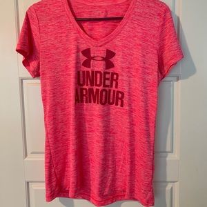 Under Armour t-shirts size small pink